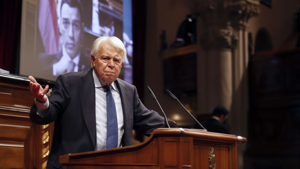 Felipe contra Pedro Sánchez