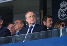 Florentino Pérez y el poder: ACS, medios y Bernabéu Florentino Pérez en primer plano, con el Santiago Bernabéu, ACS, medios de comunicación y documentos sobre adjudicaciones y Valdebebas en una composición editorial sobre el poder económico e institucional.